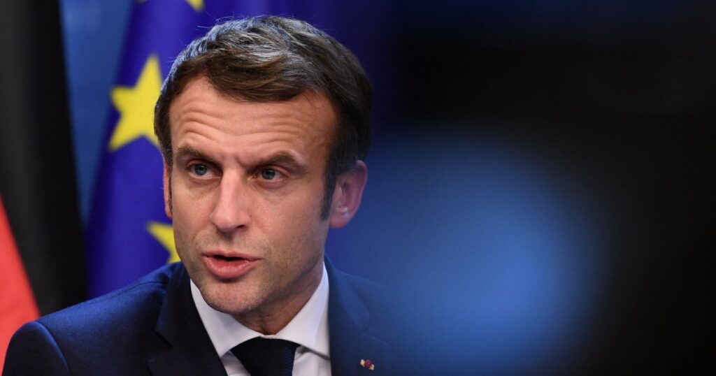 Macron’s language about the unvaccinated provokes a storm in France