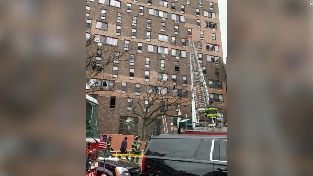 Incendio en el Bronx: 19 muertos, incluidos 9 niños, dice el alcalde de la ciudad de Nueva York
