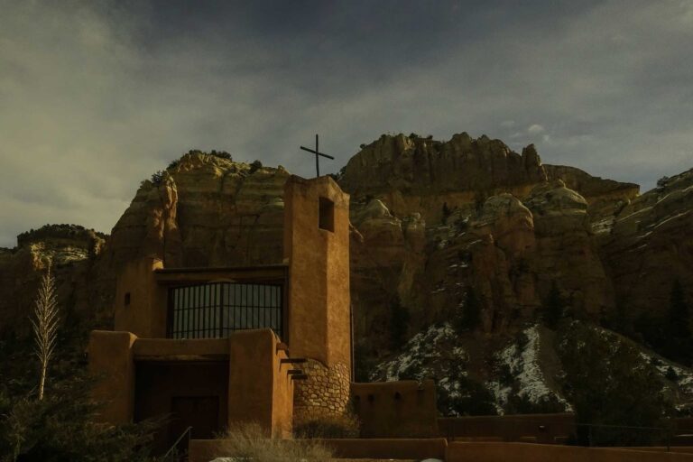 Monks in NM desert dedicated to hospitality reflect on two years without guests…
