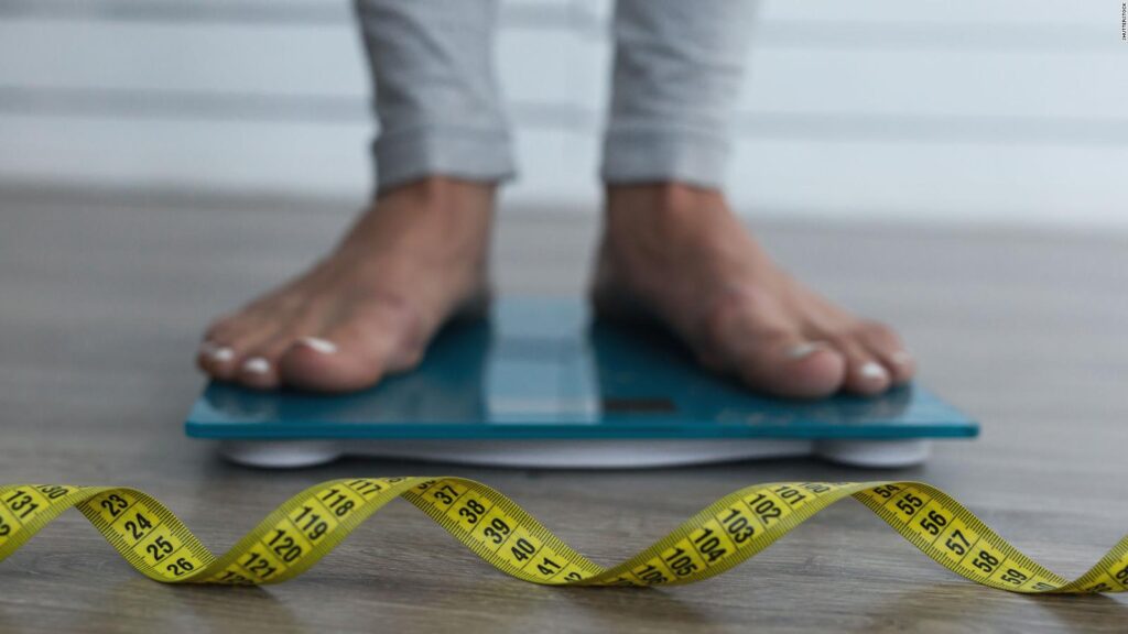 No es tu edad lo que ralentiza tu metabolismo, dice una investigación. Esto es lo que hay que hacer