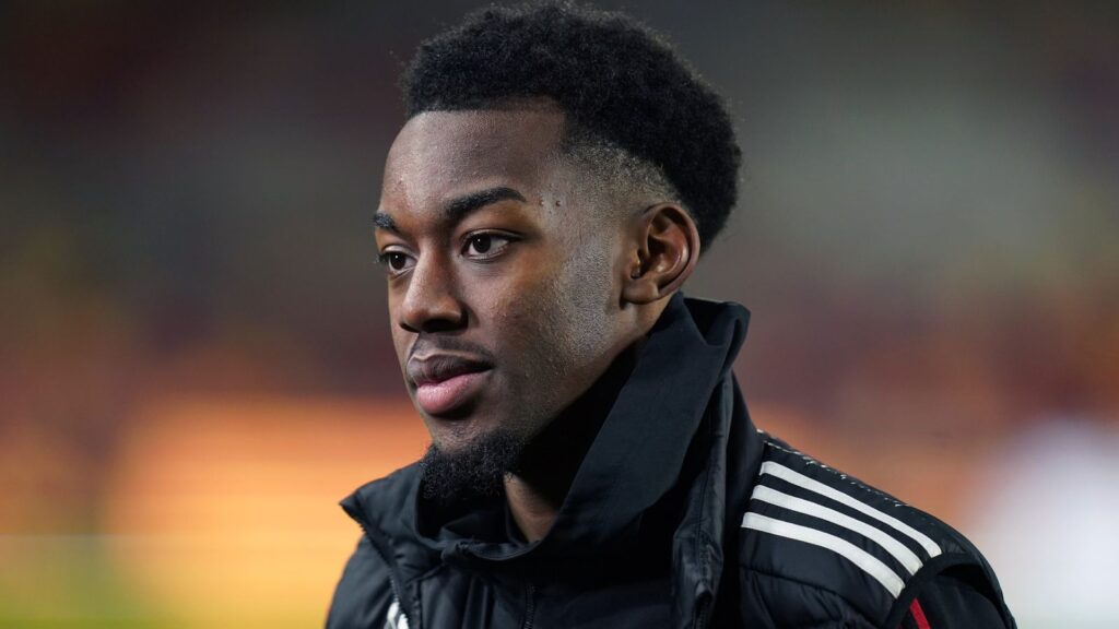 Manchester United’s Anthony Elanga sent racist abuse on Instagram after missing penalty during Middlesbrough FA Cup clash | UK News | Sky News