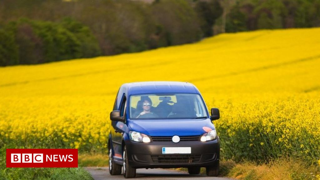 New greenfield housing still designed around cars, report finds – BBC News