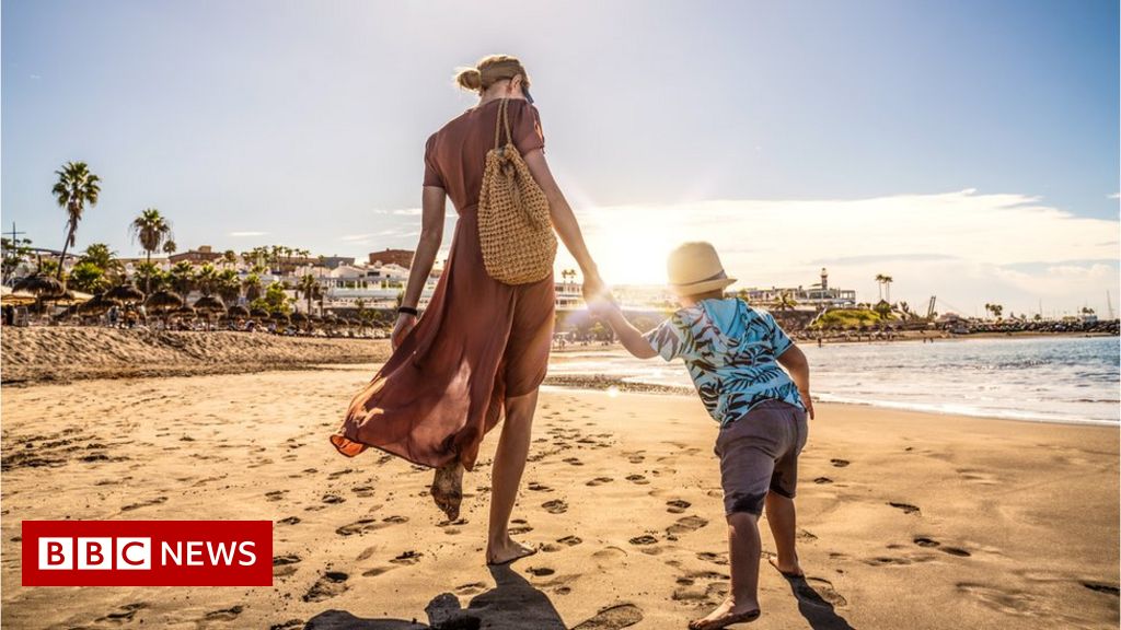 Half-term travel: UK families avoid Spain over jab rules – BBC News