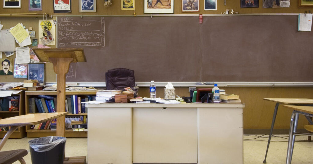 More teachers consider leaving the classroom as shortages rise and demands grow – CBS News