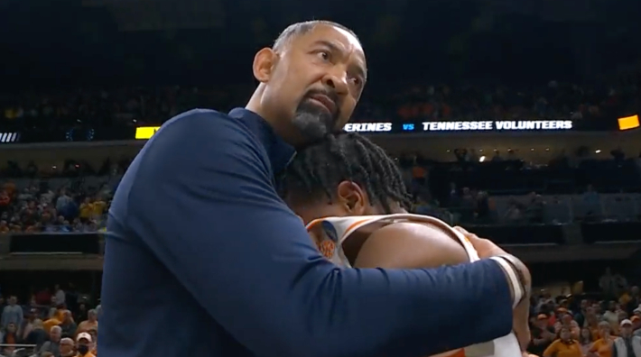 Juwan Howard Consoled Kennedy Chandler After Michigan Upset Tennessee In The NCAA Tournament