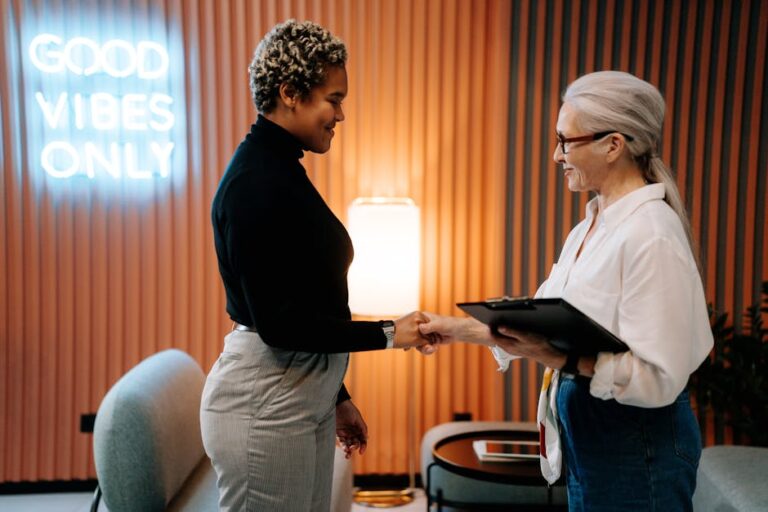As hiring slows, more Americans are job hunting for months: “It’s going to take a small miracle” – CBS News